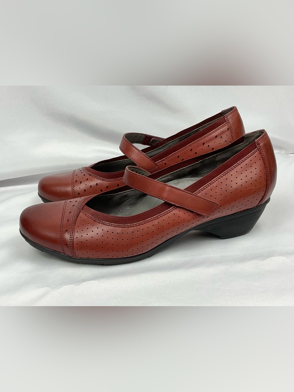 Abeo Bio System Mary Jane Heels Shoes Sz 11 Narrow Red Leather Comfort